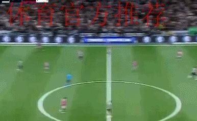 39岁胡尔克跪地庆祝！单刀终结悬念：打破15场球荒 杀进决赛